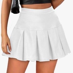 Werena Skort White Mini Pleated Skirt Shorts  Tennis Golf Sporty Athletic NWT